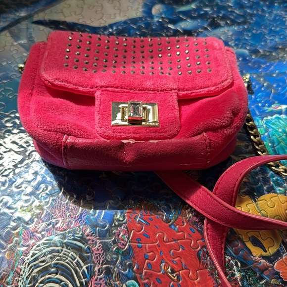 Trendy Pink Juicy Couture Crossbody Bag with Stud Accents 🎉 - Picture 3 of 4